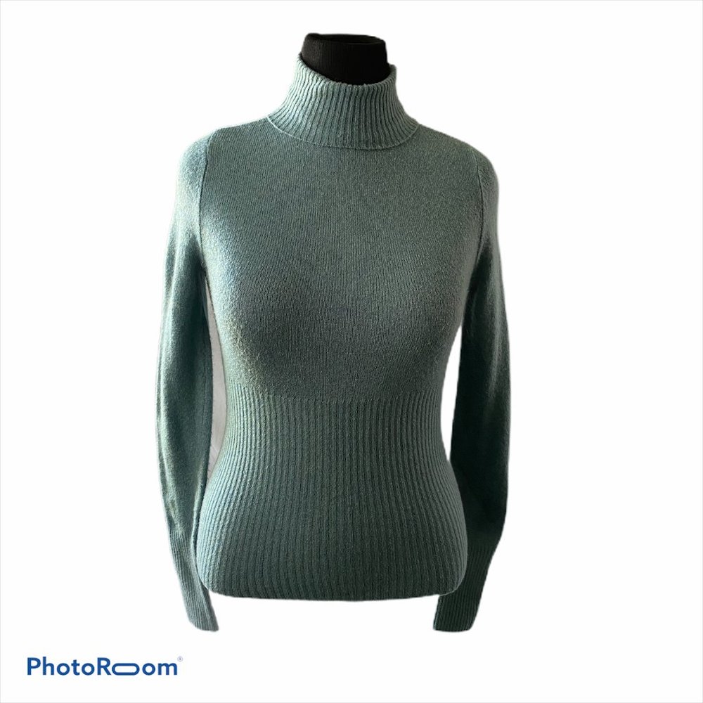 🔴  Moda International Off Blue Turtleneck M